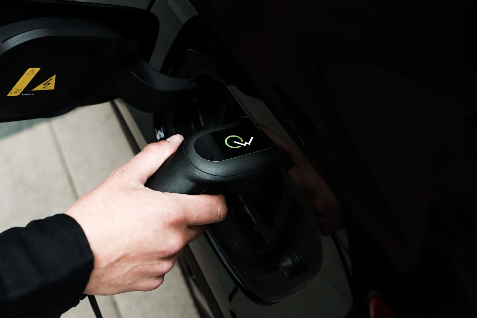 Od czego zależy moc i czas ładowania auta elektrycznego