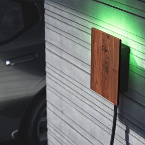 Green Wallbox 2 Pro Slim Walnut