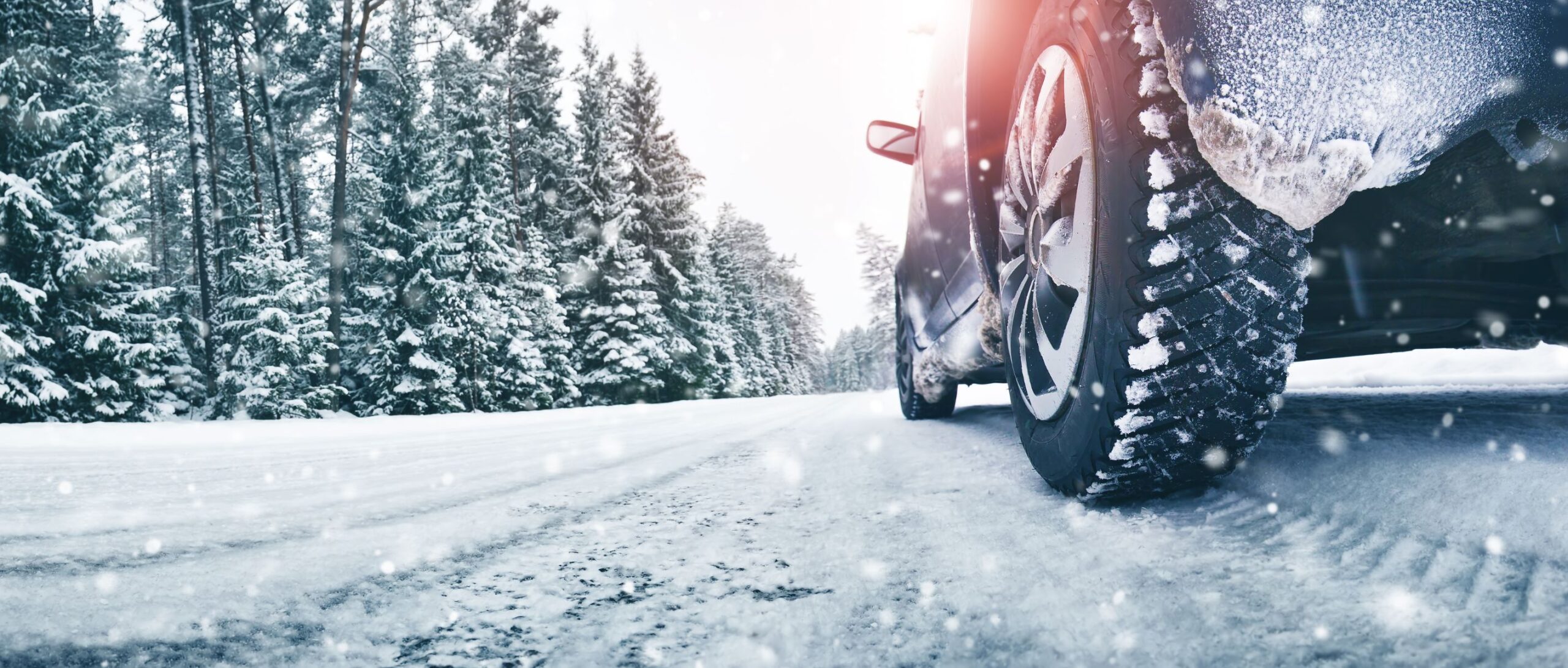 Jak zadbać o samochód elektryczny w zimie