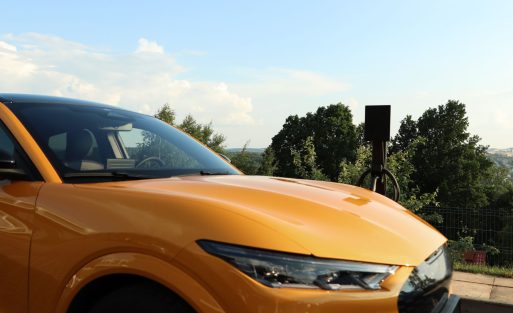 jaki jest zasieg samochodu elektrycznego